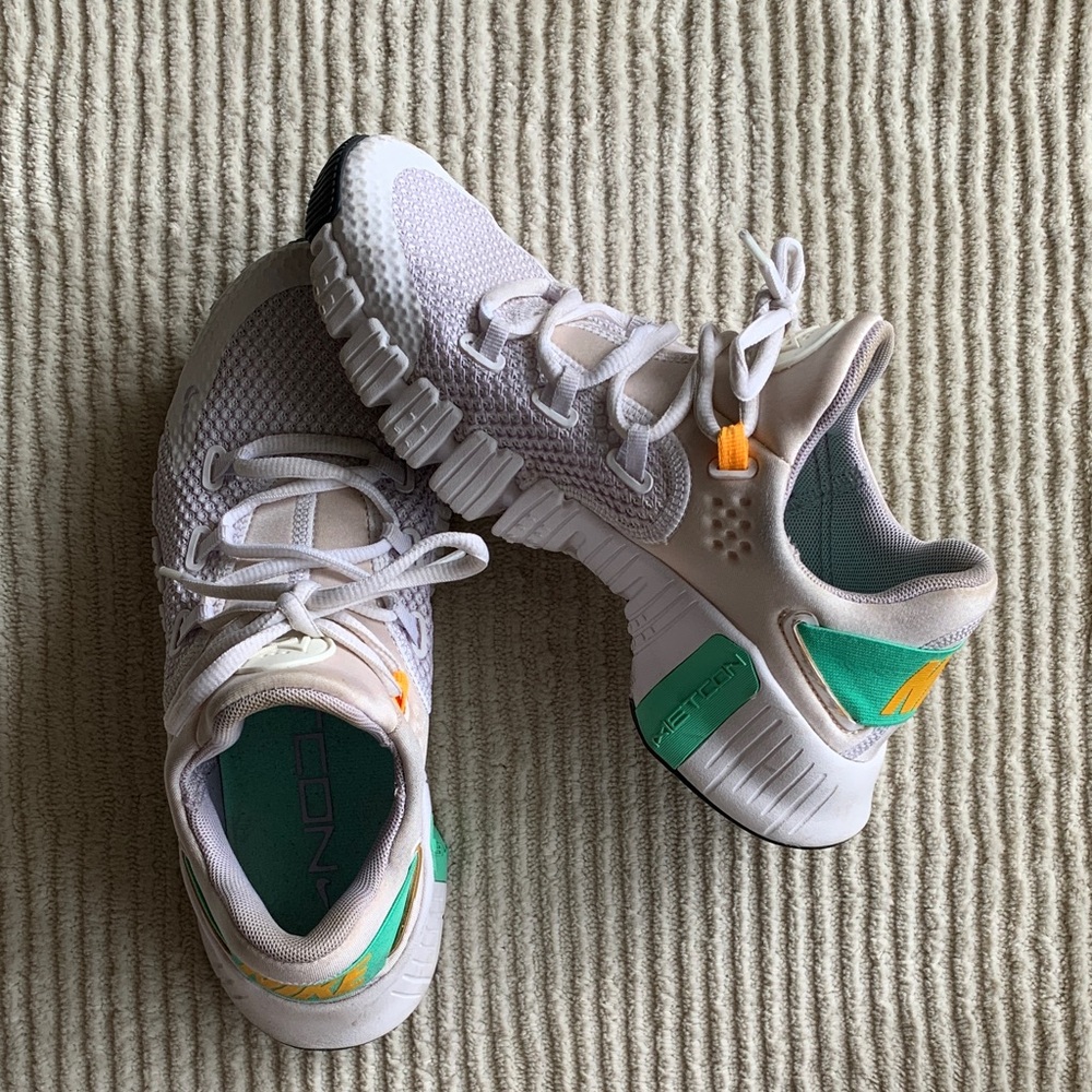 Nike Metcon White and Green Sneakers Training Shoes
